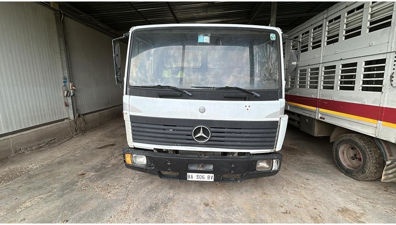 Mercedes-Benz 711 - Camion: photos 3 Mercedes-Benz 711 - Camion: photos 3