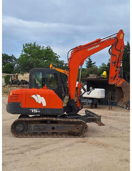 Doosan SOLAR 75V - Pelle: photos 3 Doosan SOLAR 75V - Pelle: photos 3