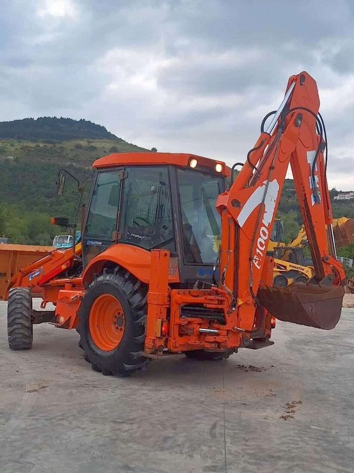 FIAT KOBELCO FB100 - Tractopelle: photos 4 FIAT KOBELCO FB100 - Tractopelle: photos 4