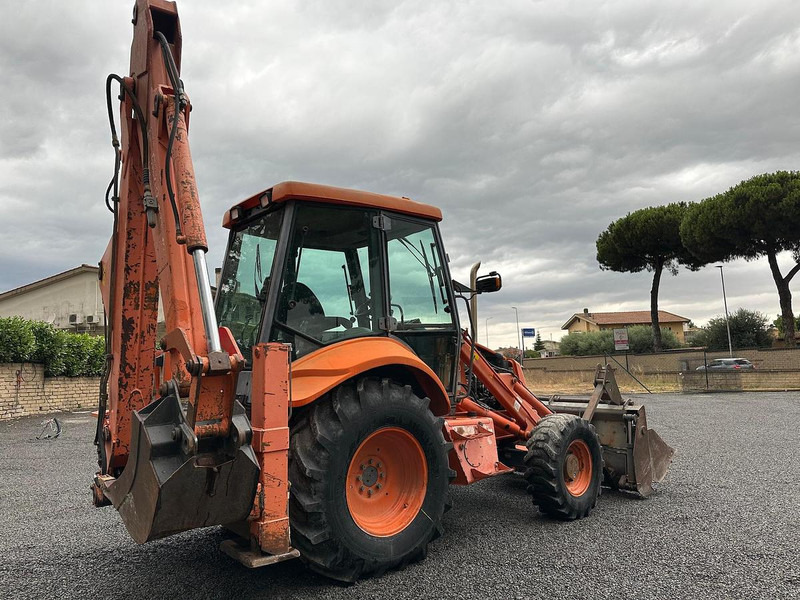 Fiat HITACHI FB100.4 - Tractopelle: photos 4 Fiat HITACHI FB100.4 - Tractopelle: photos 4