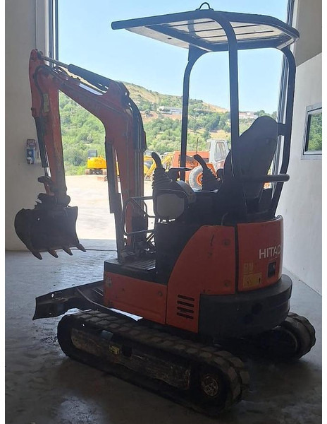 Hitachi ZX19U - Mini pelle: photos 3 Hitachi ZX19U - Mini pelle: photos 3