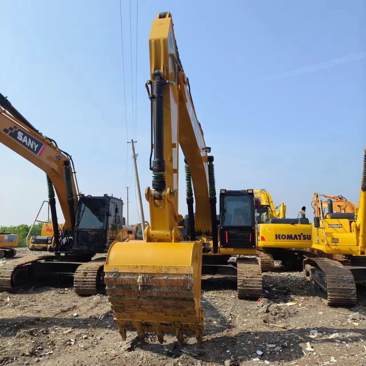 CATERPILLAR 324 - Pelle sur chenille: photos 3 CATERPILLAR 324 - Pelle sur chenille: photos 3