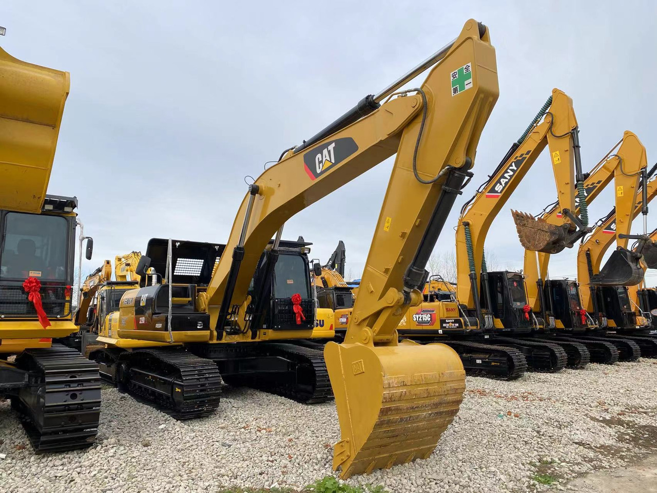 CATERPILLAR 329D2L - Pelle sur chenille: photos 5 CATERPILLAR 329D2L - Pelle sur chenille: photos 5