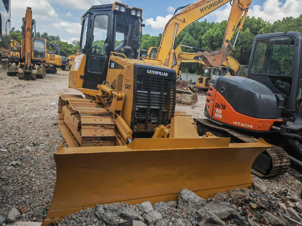 CATERPILLAR D5K - Bulldozer: photos 5 CATERPILLAR D5K - Bulldozer: photos 5