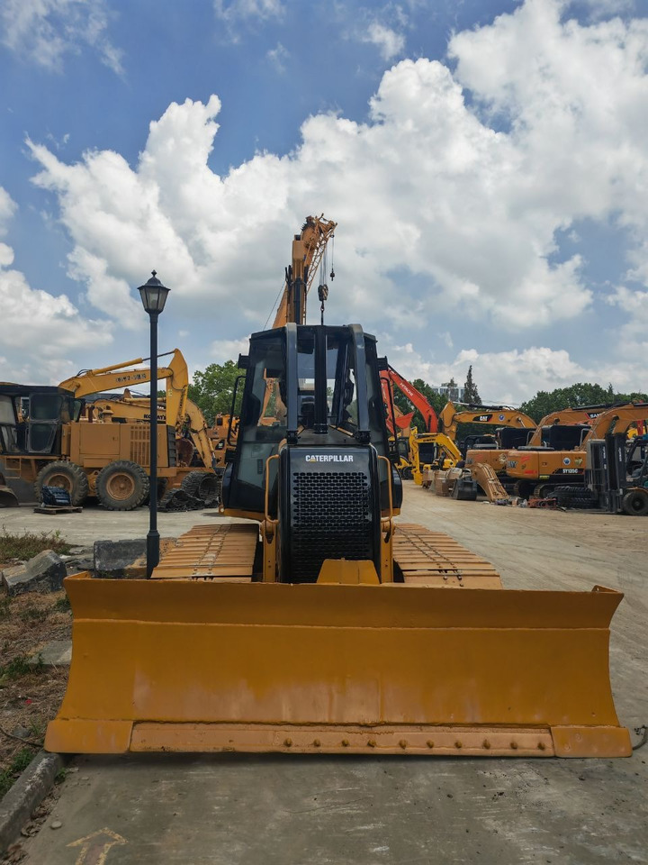 CATERPILLAR D5K - Bulldozer: photos 3 CATERPILLAR D5K - Bulldozer: photos 3