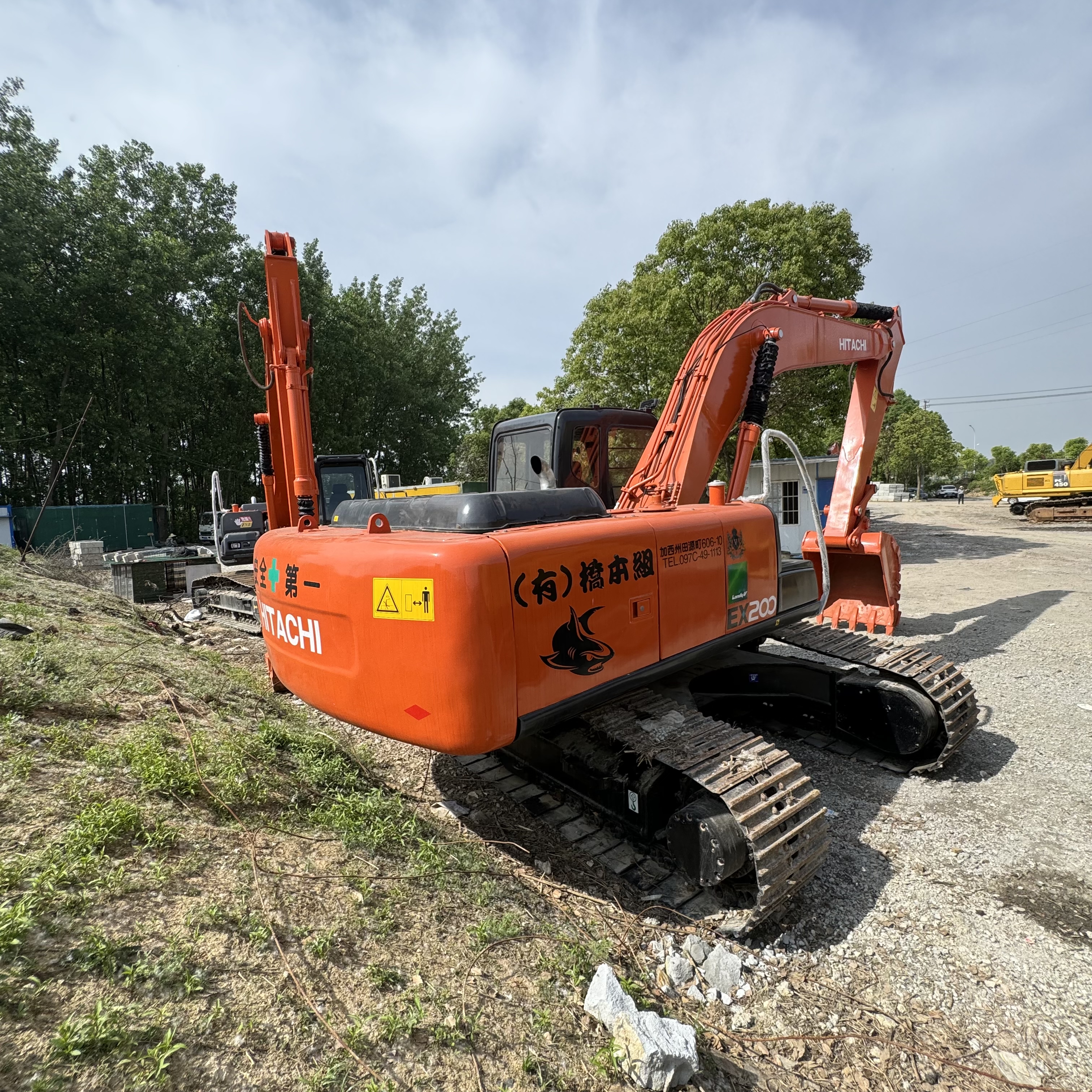 HITACHI ZX200 - Pelle sur chenille: photos 4 HITACHI ZX200 - Pelle sur chenille: photos 4