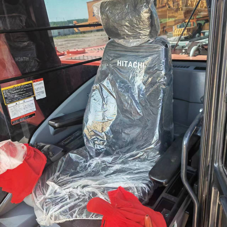 HITACHI ZX200 - Pelle sur chenille: photos 3 HITACHI ZX200 - Pelle sur chenille: photos 3