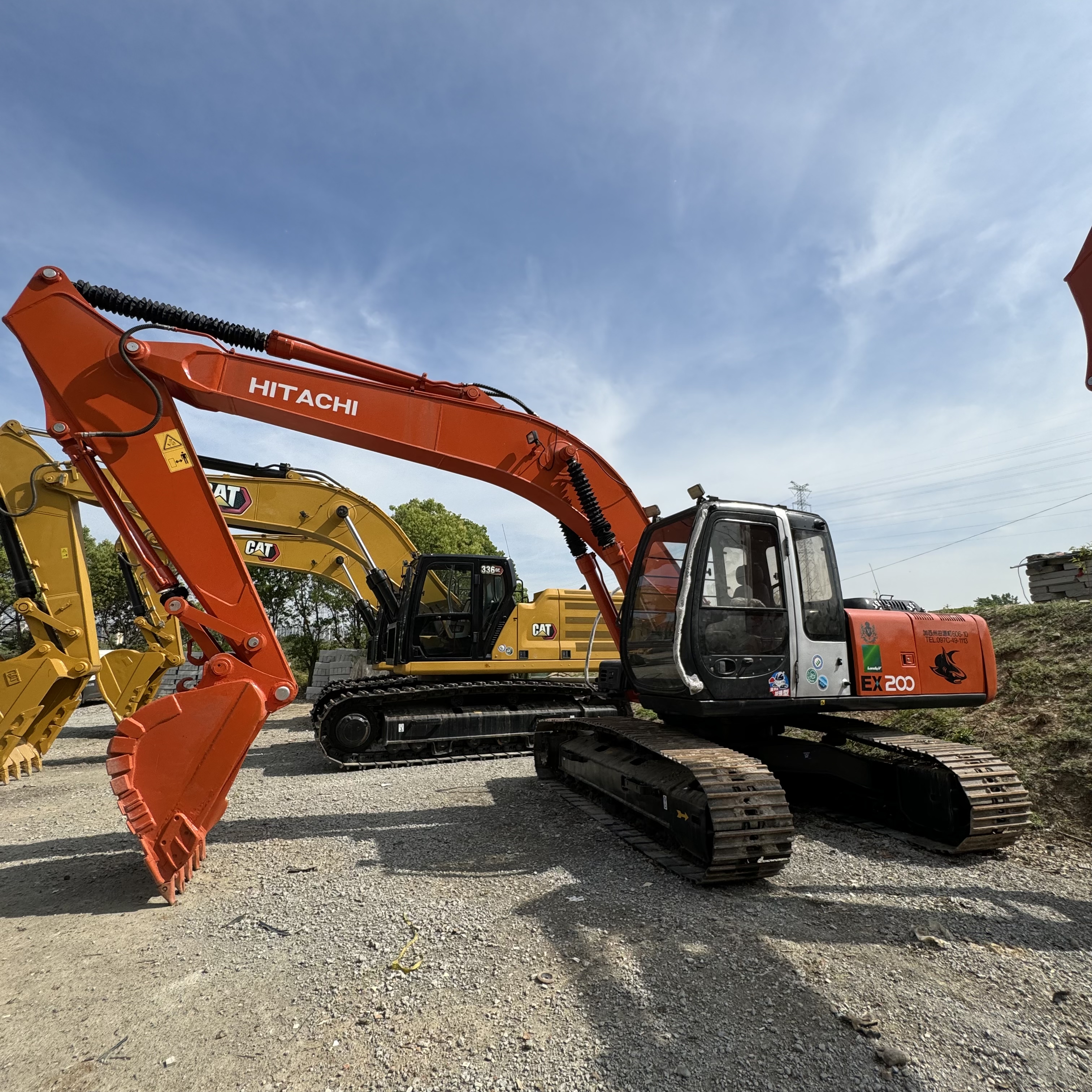 HITACHI ZX200 - Pelle sur chenille: photos 2 HITACHI ZX200 - Pelle sur chenille: photos 2