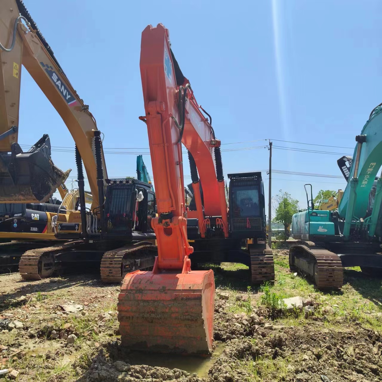 HITACHI ZX350 - Pelle sur chenille: photos 2 HITACHI ZX350 - Pelle sur chenille: photos 2