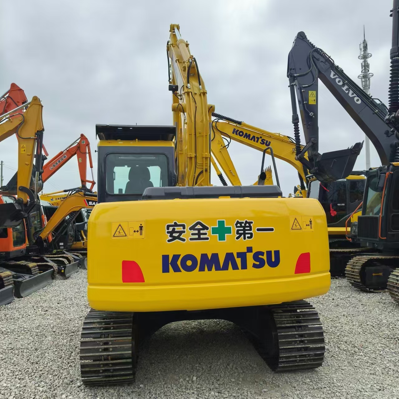 KOMATSU PC110 - Pelle sur chenille: photos 4 KOMATSU PC110 - Pelle sur chenille: photos 4