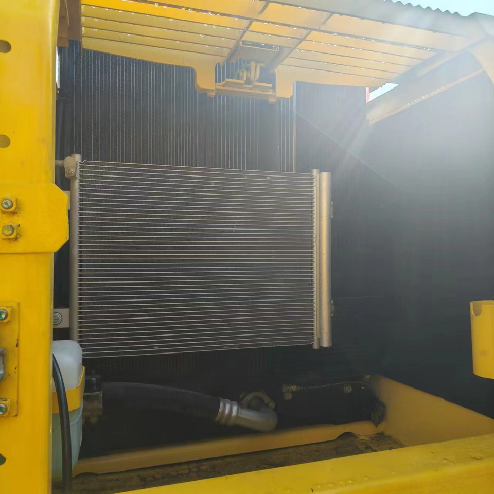 Pelle sur chenille KOMATSU PC200: photos 13