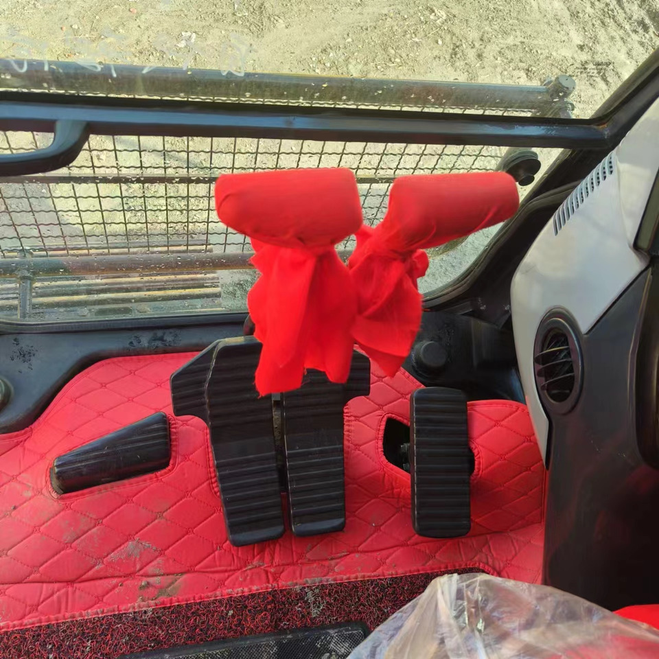 Pelle sur chenille KOMATSU PC200: photos 10