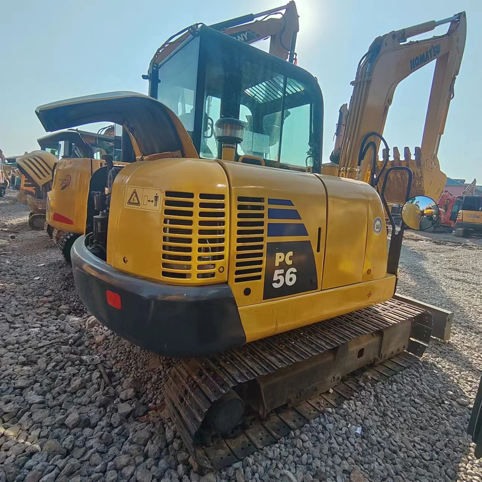 KOMATSU PC56 - Pelle sur chenille: photos 1 KOMATSU PC56 - Pelle sur chenille: photos 1