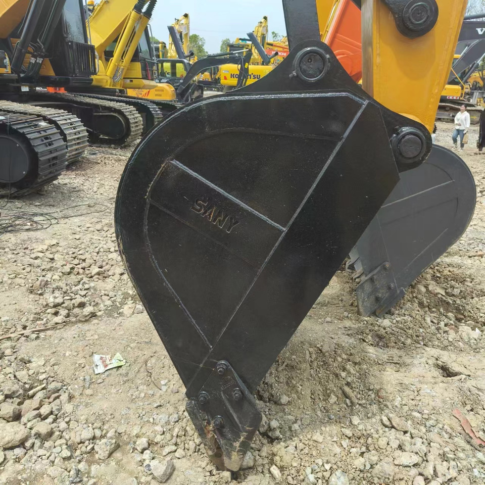 Pelle sur chenille SANY SY235H: photos 10 Pelle sur chenille SANY SY235H: photos 10
