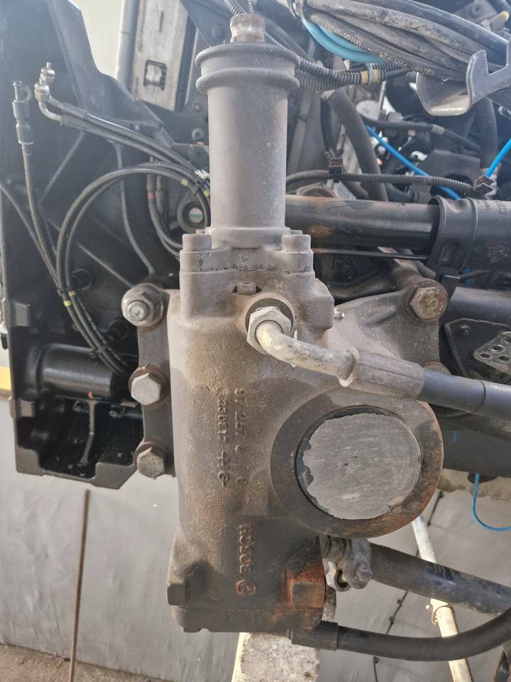 BOSCH KOLUMNA PRZEKŁADNIA KIEROWNICZA VOLVO FH 4 RENAULT GAMA RANGE T BOSCH ZF - Boîtier de direction pour Camion: photos 2 BOSCH KOLUMNA PRZEKŁADNIA KIEROWNICZA VOLVO FH 4 RENAULT GAMA RANGE T BOSCH ZF - Boîtier de direction pour Camion: photos 2