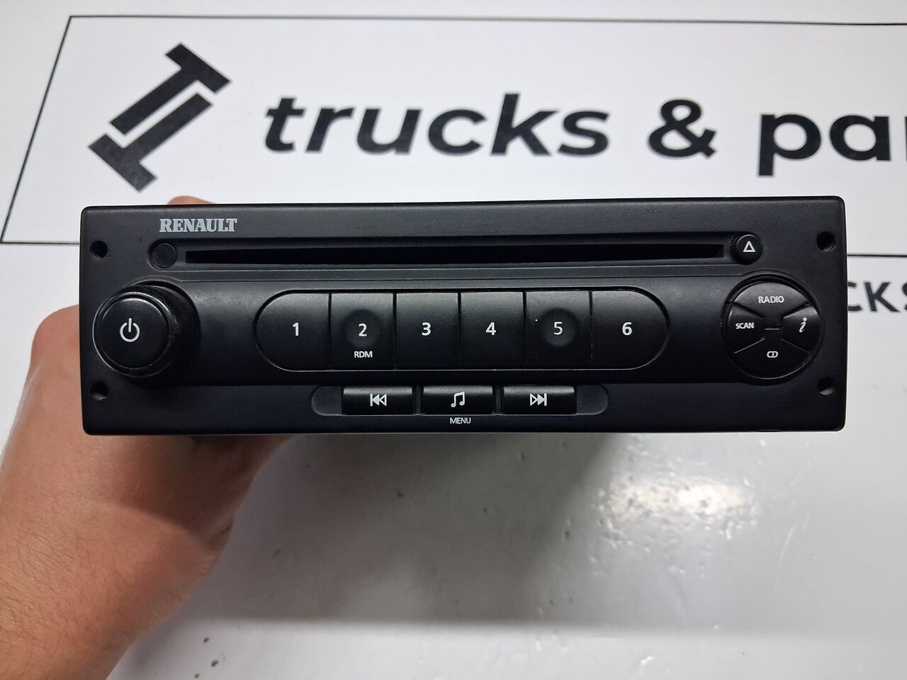 DELPHI RADIO RADIOODTWARZACZ CD 12V RENAULT PREMIUM MAGNUM MIDLUM DXI ORYGINAŁ - Cabine et intérieur pour Camion: photos 2 DELPHI RADIO RADIOODTWARZACZ CD 12V RENAULT PREMIUM MAGNUM MIDLUM DXI ORYGINAŁ - Cabine et intérieur pour Camion: photos 2