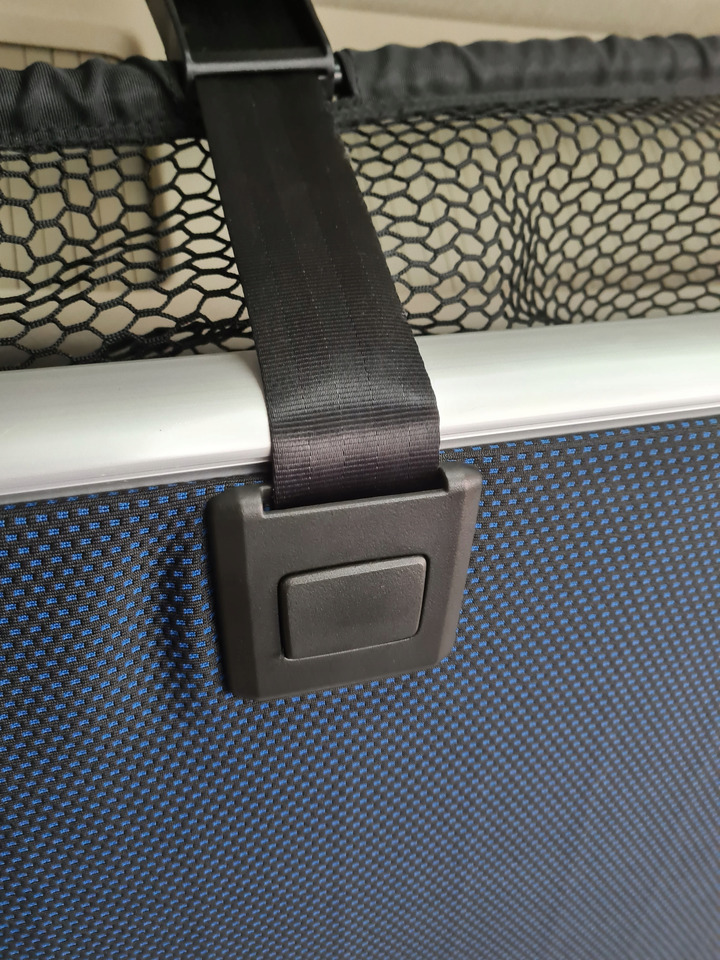 ŁÓŻKO KOMPLETNE GÓRNE LEŻANKA MOCOWANIA VOLVO FH 5 EURO 6  - Siège: photos 3 ŁÓŻKO KOMPLETNE GÓRNE LEŻANKA MOCOWANIA VOLVO FH 5 EURO 6  - Siège: photos 3