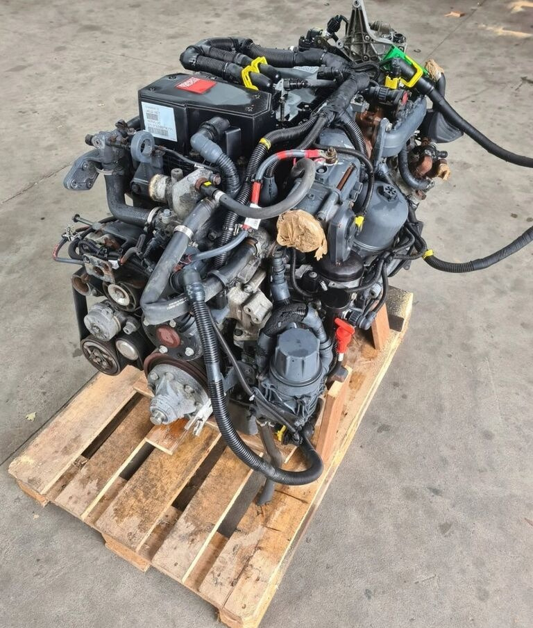 Renault D12 240 DTI5 Renault D12 GAMA D - Moteur pour Camion: photos 1 Renault D12 240 DTI5 Renault D12 GAMA D - Moteur pour Camion: photos 1