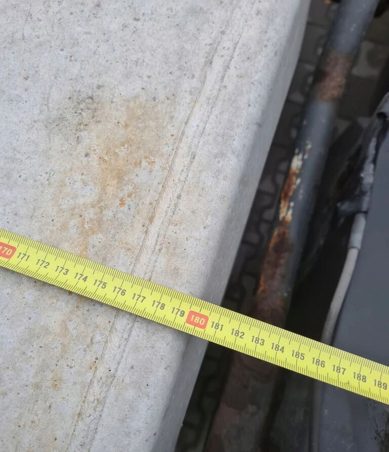 Renault PREMIUM MAGNUM DXI GAMA T VOLVO FH 13 4 180X70X70 1 Renault RENAULT PREMIUM MAGNUM DXI GAMA T VOLVO FH 13 4 - Réservoir de carburant pour Camion: photos 3 Renault PREMIUM MAGNUM DXI GAMA T VOLVO FH 13 4 180X70X70 1 Renault RENAULT PREMIUM MAGNUM DXI GAMA T VOLVO FH 13 4 - Réservoir de carburant pour Camion: photos 3