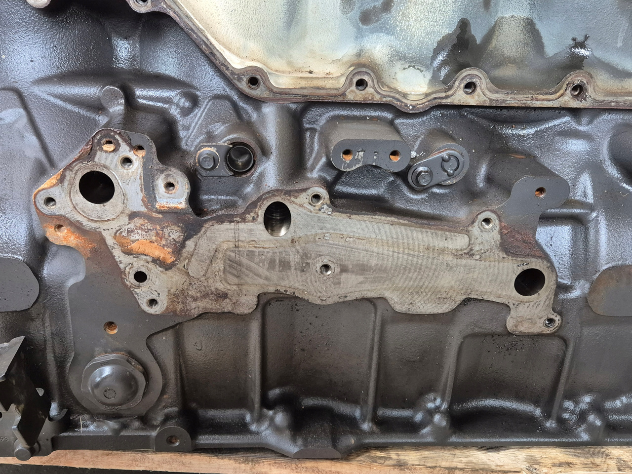 VOLVO BLOK SILNIKA RENAULT GAMA RANGE T EVO TURBOCOMPOUND VOLVO FH 5 D13K 2226825 K8 - Bloc-cylindres pour Camion: photos 5 VOLVO BLOK SILNIKA RENAULT GAMA RANGE T EVO TURBOCOMPOUND VOLVO FH 5 D13K 2226825 K8 - Bloc-cylindres pour Camion: photos 5