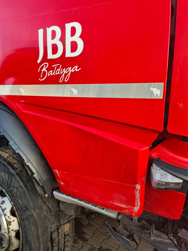 Cabine pour Camion VOLVO KABINA KOMPLETNA VOLVO FM 4 EURO 6 GLOBETROTTER: photos 9 Cabine pour Camion VOLVO KABINA KOMPLETNA VOLVO FM 4 EURO 6 GLOBETROTTER: photos 9