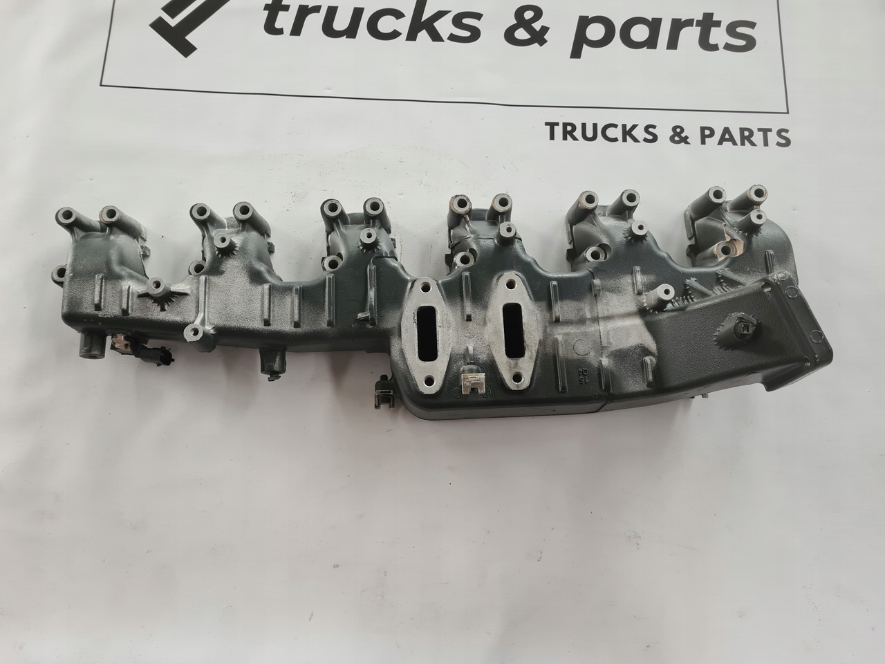 VOLVO KOLEKTOR SSĄCY RENAULT GAMA D DTI 8 VOLVO FL D8K 22387424 - Collecteur d'admission pour Camion: photos 2 VOLVO KOLEKTOR SSĄCY RENAULT GAMA D DTI 8 VOLVO FL D8K 22387424 - Collecteur d'admission pour Camion: photos 2