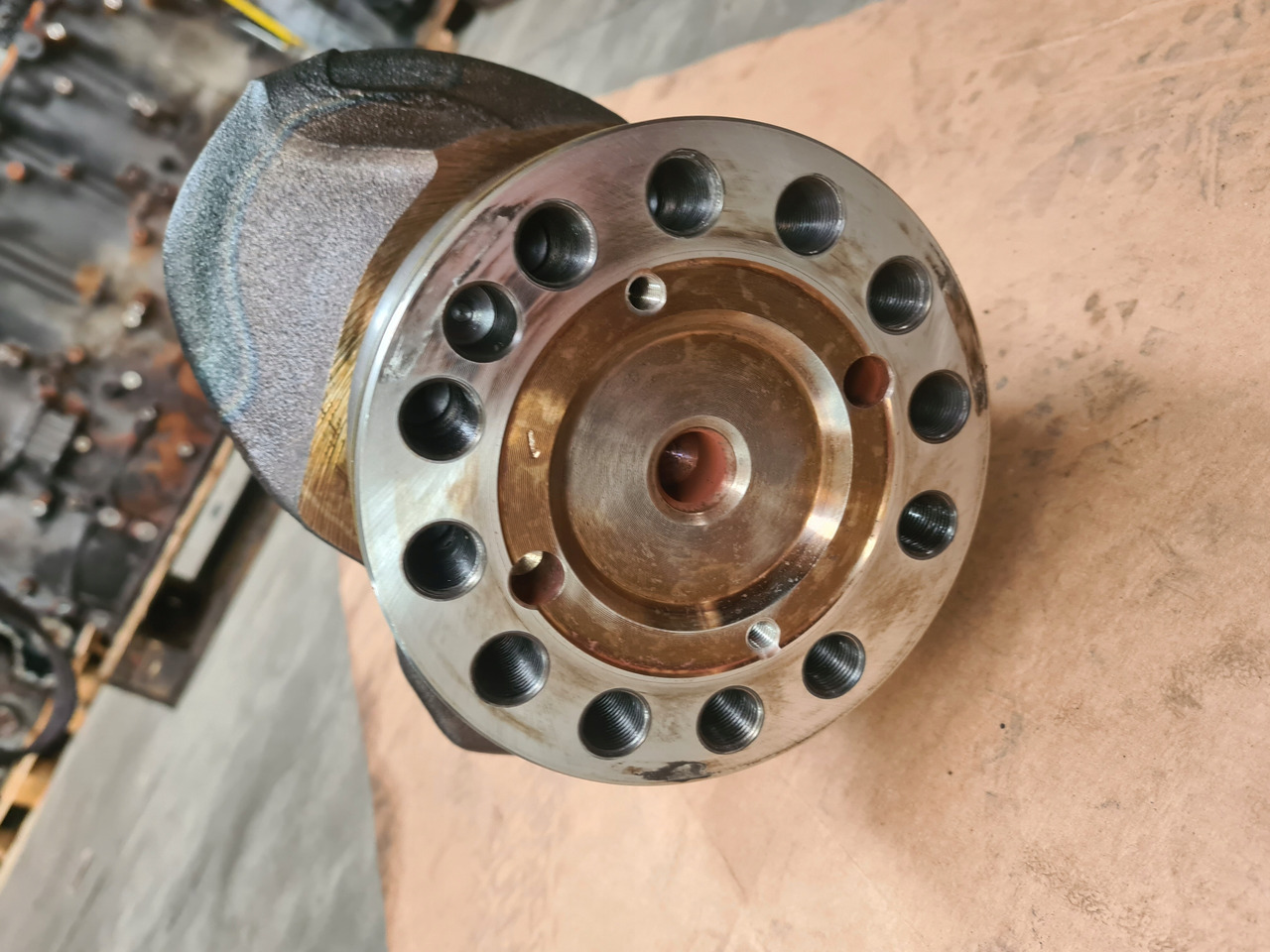 VOLVO WAŁ KORBOWY RENAULT GAMA T RANGE DTI 11 VOLVO FM 4 D11K EURO 6 - Vilebrequin pour Camion: photos 5 VOLVO WAŁ KORBOWY RENAULT GAMA T RANGE DTI 11 VOLVO FM 4 D11K EURO 6 - Vilebrequin pour Camion: photos 5