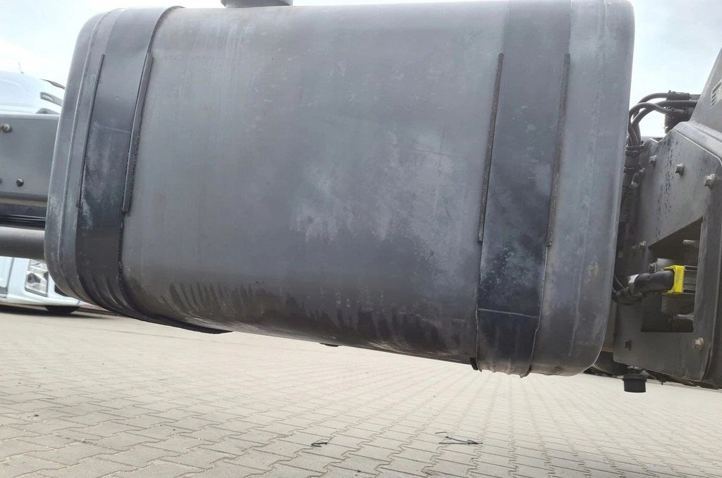 VOLVO ZBIORNIK PALIWA RENAULT DXI GAMA T D C VOLVO FH FM FL FE LOW DECK 83x69x56 - Réservoir de carburant pour Camion: photos 4 VOLVO ZBIORNIK PALIWA RENAULT DXI GAMA T D C VOLVO FH FM FL FE LOW DECK 83x69x56 - Réservoir de carburant pour Camion: photos 4