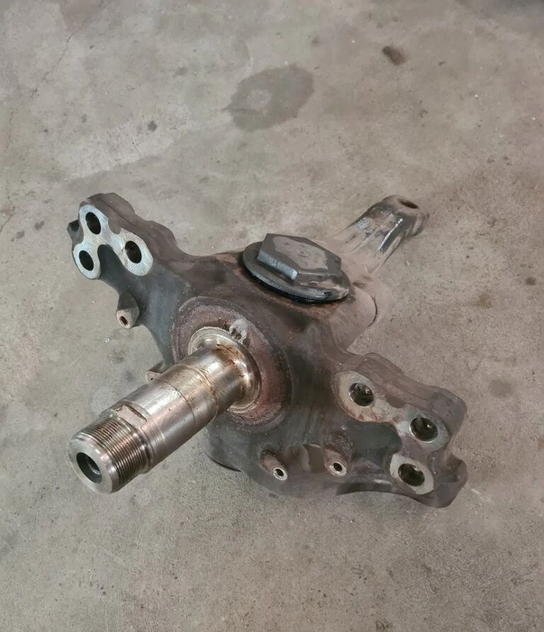 VOLVO ZWROTNICA LEWA VOLVO FH 4 FM 4 FH 5 FM 5 RENAULT GAMA T FI 58 22848432 - Fusée d'essieu pour Camion: photos 2 VOLVO ZWROTNICA LEWA VOLVO FH 4 FM 4 FH 5 FM 5 RENAULT GAMA T FI 58 22848432 - Fusée d'essieu pour Camion: photos 2