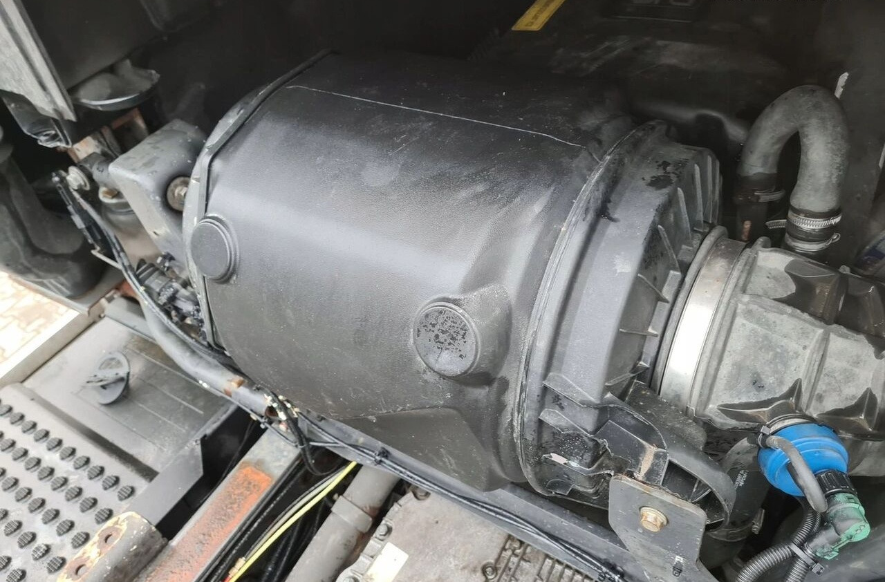 Volvo FH 16 EURO 6 Volvo VOLVO FH 16 EURO 6 - Filtre à air pour Camion: photos 3 Volvo FH 16 EURO 6 Volvo VOLVO FH 16 EURO 6 - Filtre à air pour Camion: photos 3