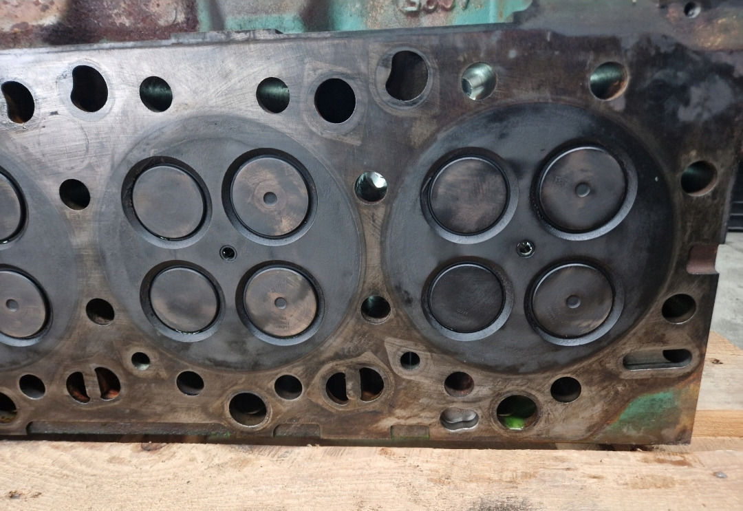 Culasse pour Camion Volvo GŁOWICA SILNIKA FH 16 D16K EURO 6   Volvo VOLVO FH 16 D16K EURO 6 22184000 154511429: photos 6