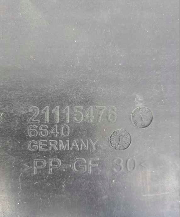 Volvo OBUDOWA FILTRA POWIETRZA VOLVO FH 5 EURO 6 - Filtre à air pour Camion: photos 2 Volvo OBUDOWA FILTRA POWIETRZA VOLVO FH 5 EURO 6 - Filtre à air pour Camion: photos 2