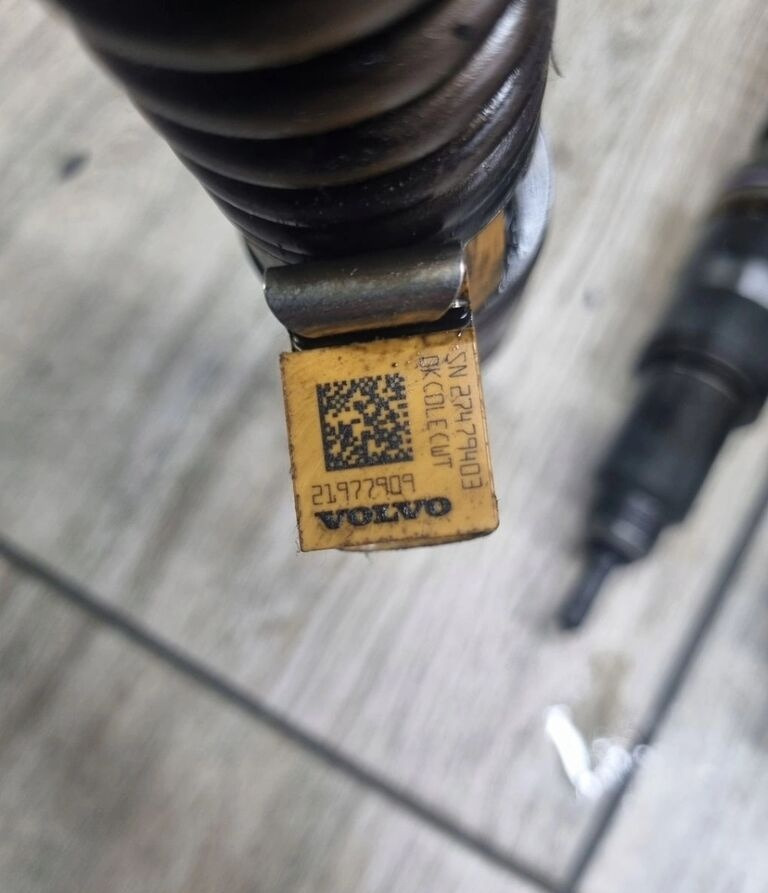 Volvo POMPO E FH 4 FM 4 D13K RENAULT GAMA T C K DTI 13 EURO 6 21977909 Volvo VOLVO FH 4 FM 4 D13K RENAULT GAMA T C K DTI 13 EURO 6 - Injecteur pour Camion: photos 2 Volvo POMPO E FH 4 FM 4 D13K RENAULT GAMA T C K DTI 13 EURO 6 21977909 Volvo VOLVO FH 4 FM 4 D13K RENAULT GAMA T C K DTI 13 EURO 6 - Injecteur pour Camion: photos 2