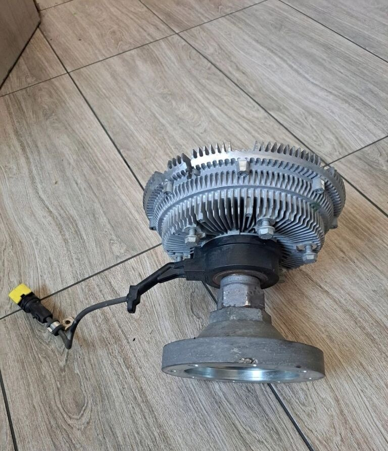 Volvo SPRZEDAM VISCO WISKOZA WENTYLATOR RENAULT GAMA D FL EURO 6 22828598 Volvo - Ventilateur pour Camion: photos 1 Volvo SPRZEDAM VISCO WISKOZA WENTYLATOR RENAULT GAMA D FL EURO 6 22828598 Volvo - Ventilateur pour Camion: photos 1