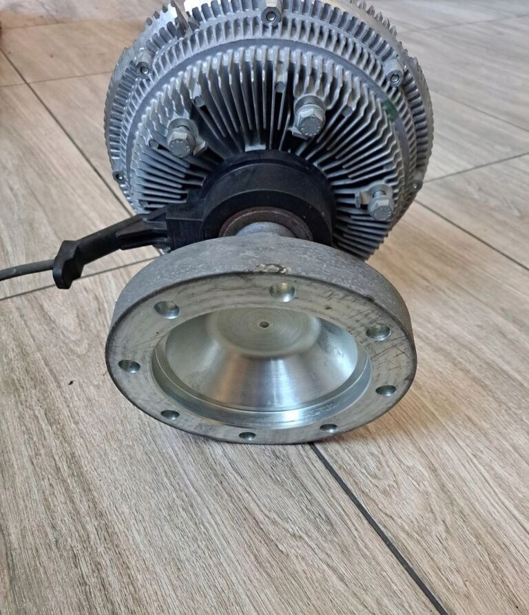 Volvo SPRZEDAM VISCO WISKOZA WENTYLATOR RENAULT GAMA D FL EURO 6 22828598 Volvo - Ventilateur pour Camion: photos 4 Volvo SPRZEDAM VISCO WISKOZA WENTYLATOR RENAULT GAMA D FL EURO 6 22828598 Volvo - Ventilateur pour Camion: photos 4
