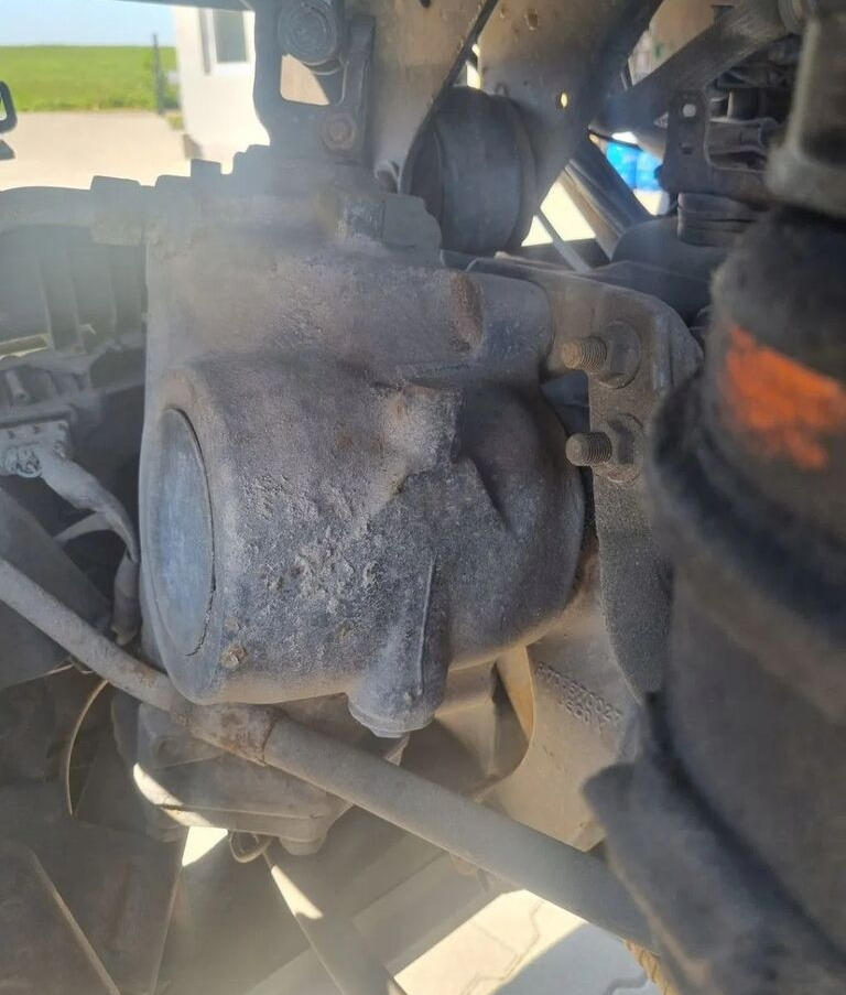ZF 98411 Renault RENAULT MIDLUM DXI VOLVO FL truck - Boîtier de direction pour Camion: photos 1 ZF 98411 Renault RENAULT MIDLUM DXI VOLVO FL truck - Boîtier de direction pour Camion: photos 1