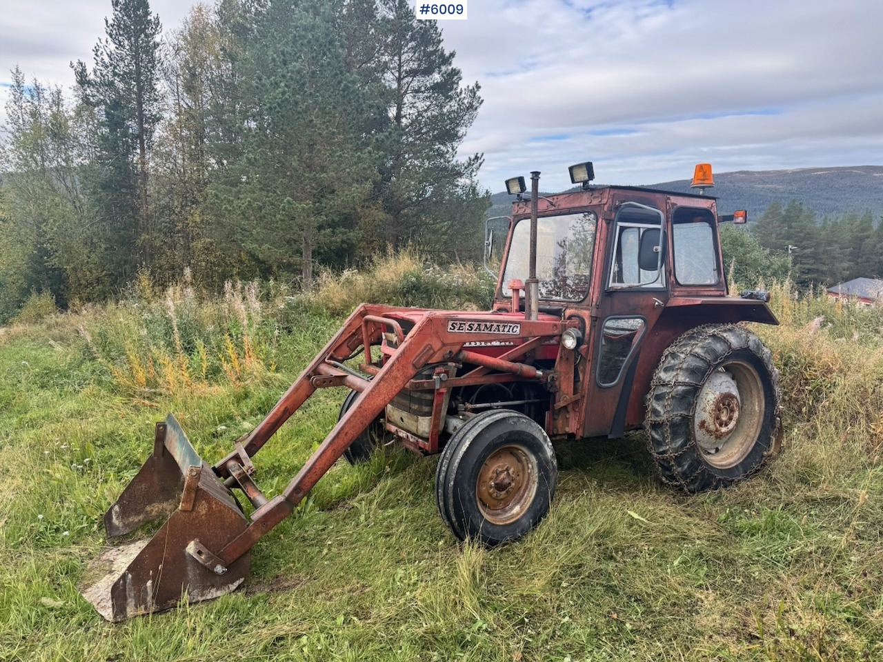 1971 Massey-Ferguson 135 incl. front loader, bucket, rear scraper, and log splitter/firewood machine - Tracteur agricole: photos 3 1971 Massey-Ferguson 135 incl. front loader, bucket, rear scraper, and log splitter/firewood machine - Tracteur agricole: photos 3