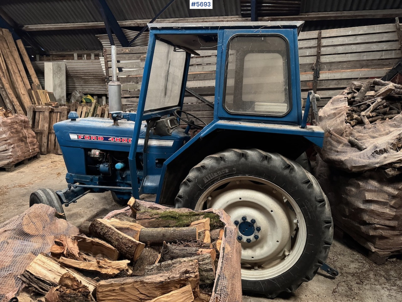 1975 Ford 4000 - Tracteur agricole: photos 2 1975 Ford 4000 - Tracteur agricole: photos 2