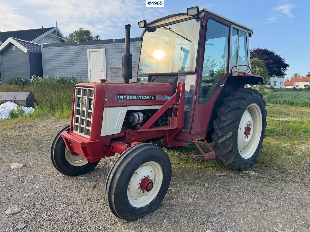 1977 International 454 4x2. Rep object. - Tracteur agricole: photos 1 1977 International 454 4x2. Rep object. - Tracteur agricole: photos 1