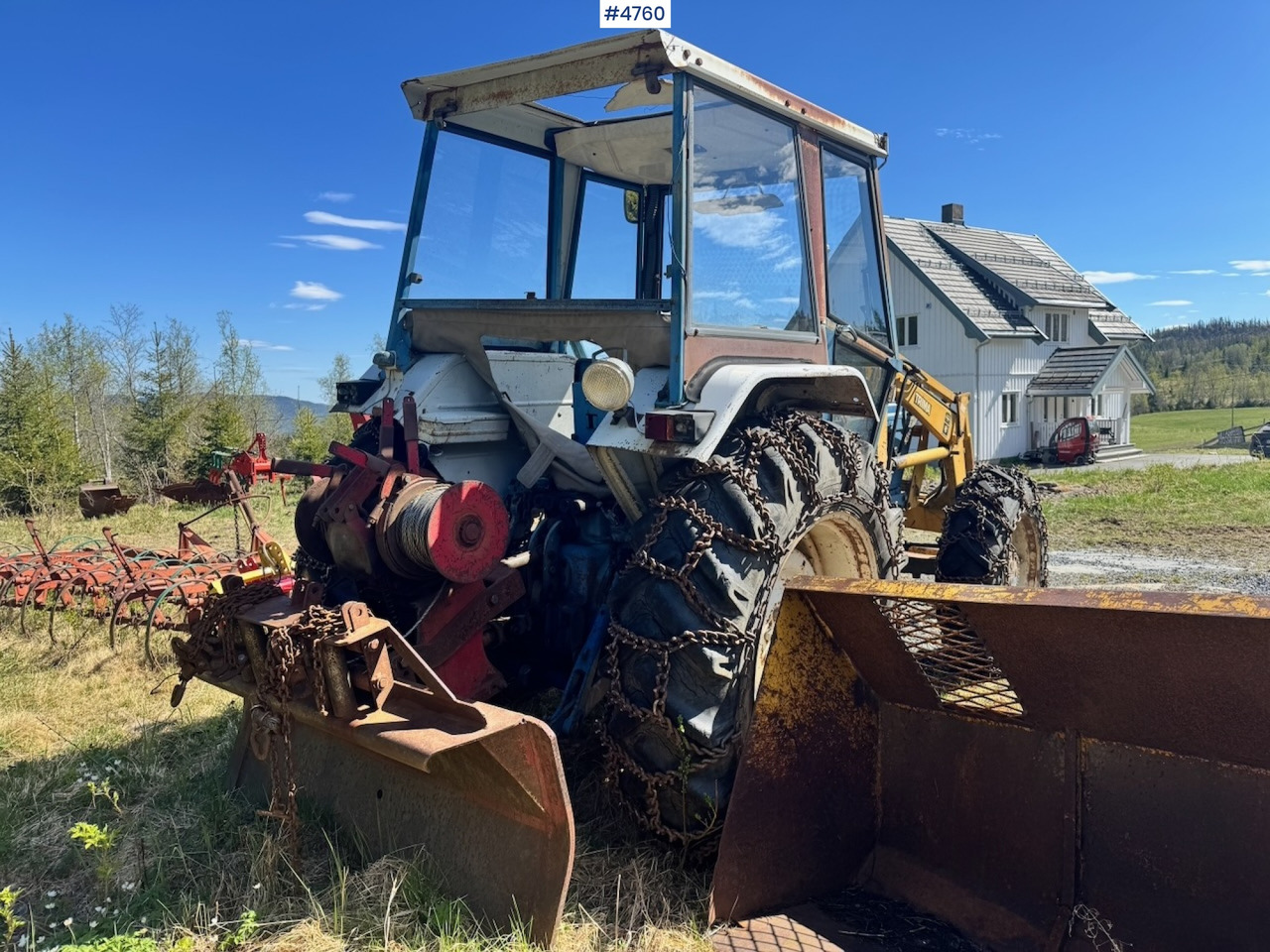 Tracteur agricole 1978 Ford 6600 4x4 w/ Front Loader, Bucket, Twin Wheels and Winch.: photos 8 Tracteur agricole 1978 Ford 6600 4x4 w/ Front Loader, Bucket, Twin Wheels and Winch.: photos 8