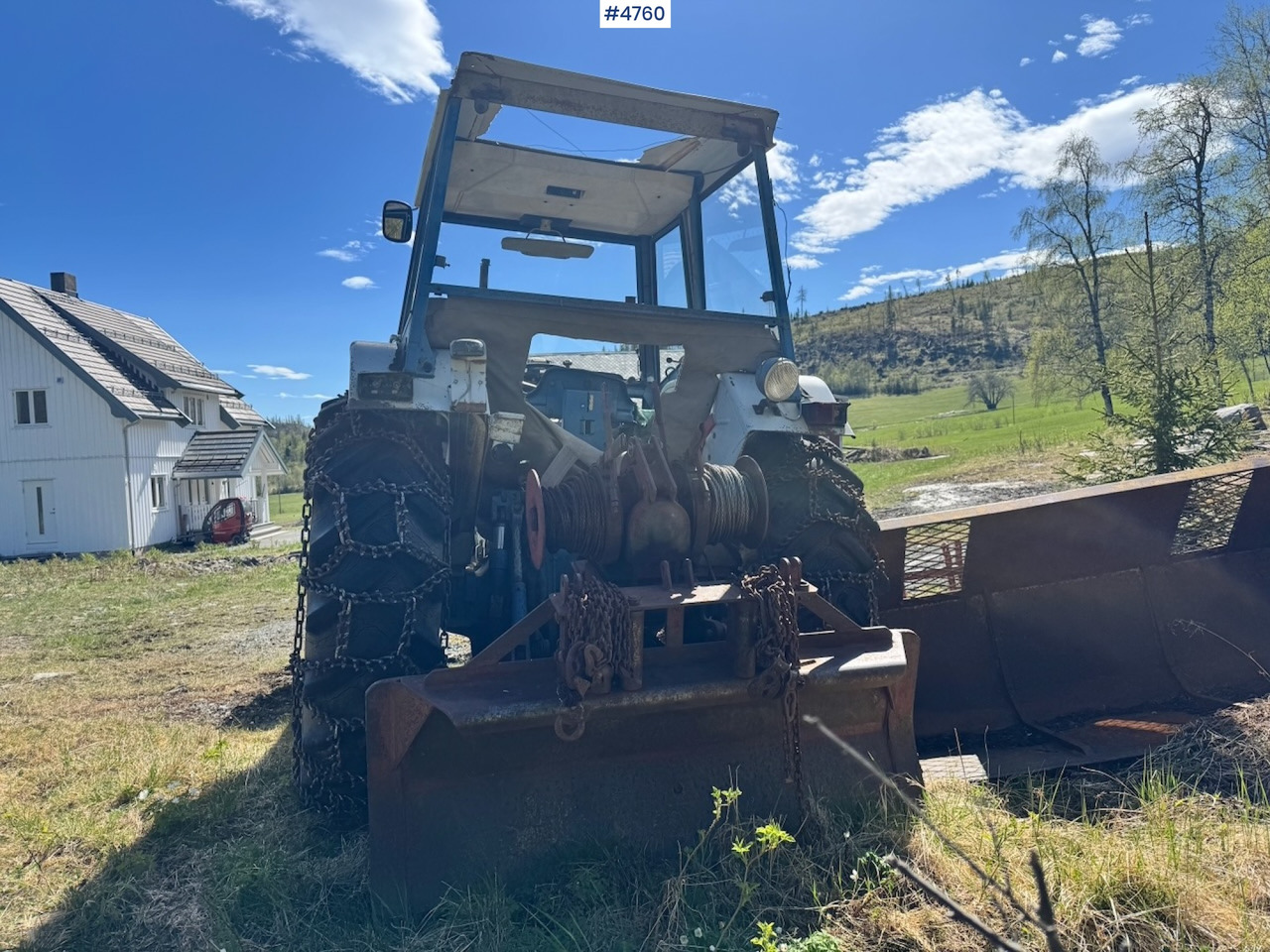 Tracteur agricole 1978 Ford 6600 4x4 w/ Front Loader, Bucket, Twin Wheels and Winch.: photos 7 Tracteur agricole 1978 Ford 6600 4x4 w/ Front Loader, Bucket, Twin Wheels and Winch.: photos 7