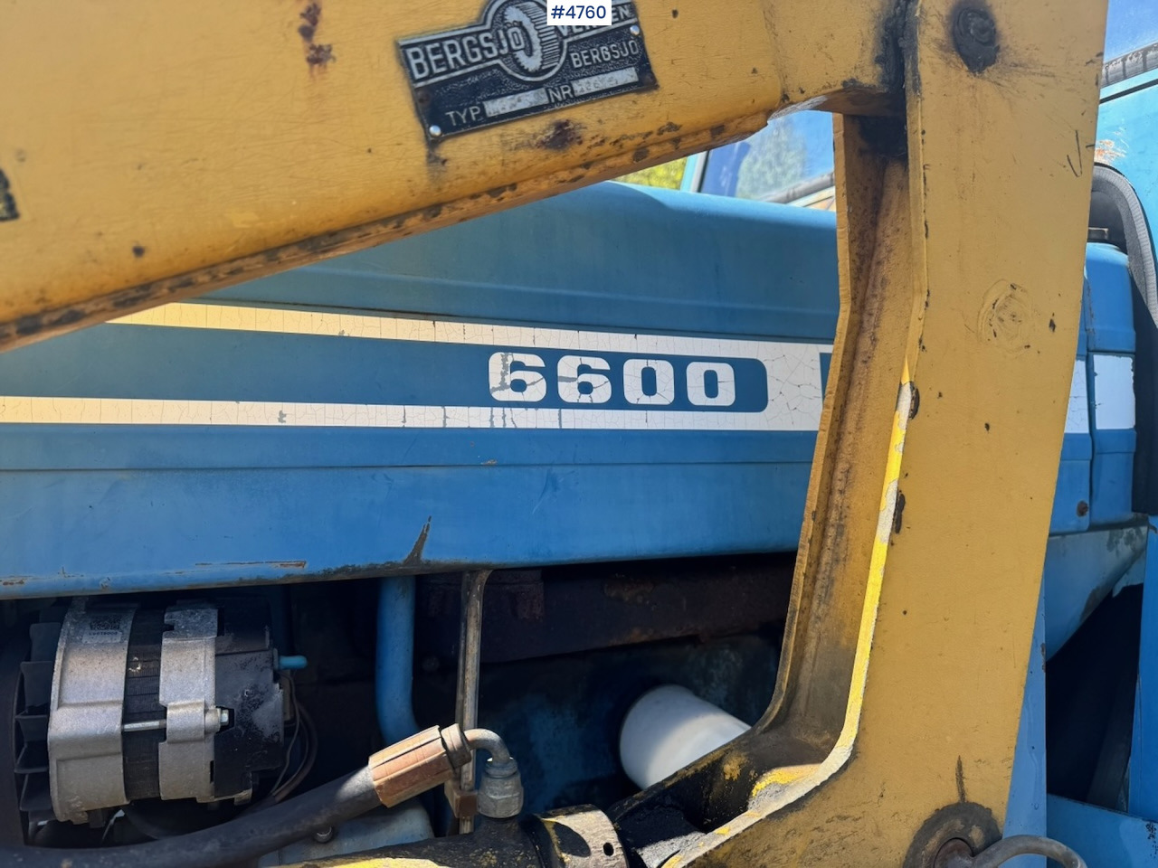 Tracteur agricole 1978 Ford 6600 4x4 w/ Front Loader, Bucket, Twin Wheels and Winch.: photos 14 Tracteur agricole 1978 Ford 6600 4x4 w/ Front Loader, Bucket, Twin Wheels and Winch.: photos 14