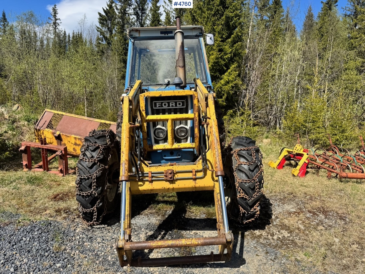 Tracteur agricole 1978 Ford 6600 4x4 w/ Front Loader, Bucket, Twin Wheels and Winch.: photos 10 Tracteur agricole 1978 Ford 6600 4x4 w/ Front Loader, Bucket, Twin Wheels and Winch.: photos 10