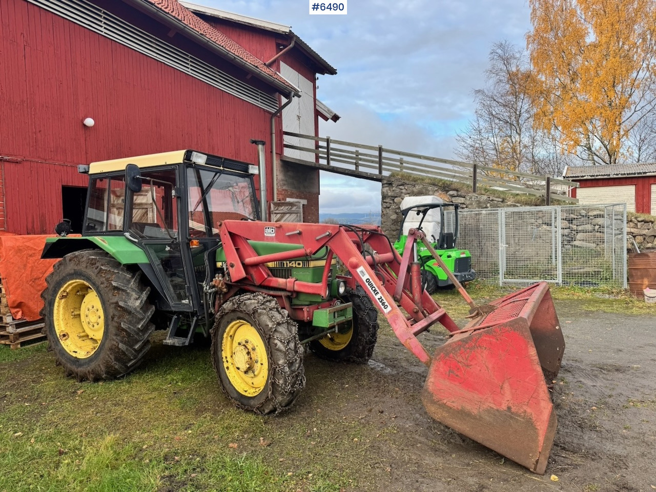 1980 John Deere 1140 w/ Front loader and bucket. - Tracteur agricole: photos 2 1980 John Deere 1140 w/ Front loader and bucket. - Tracteur agricole: photos 2
