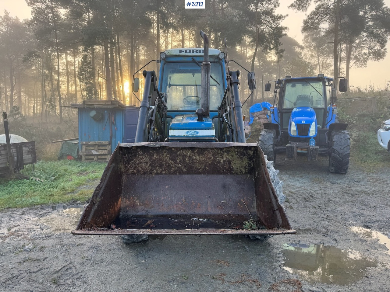 1982 Ford 5610 w/ front loader. - Tracteur agricole: photos 5 1982 Ford 5610 w/ front loader. - Tracteur agricole: photos 5
