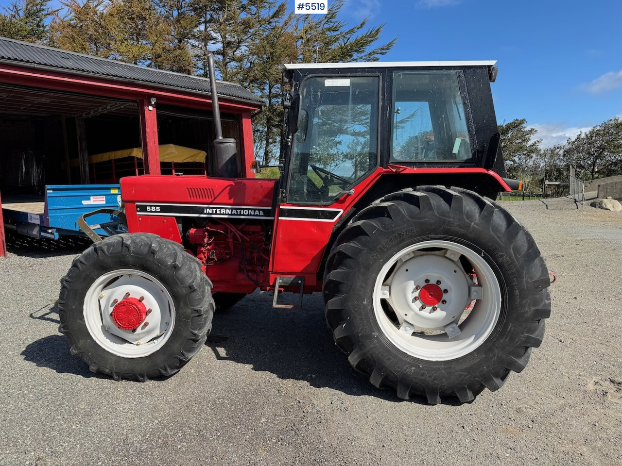 1983 International 585 - Tracteur agricole: photos 2 1983 International 585 - Tracteur agricole: photos 2