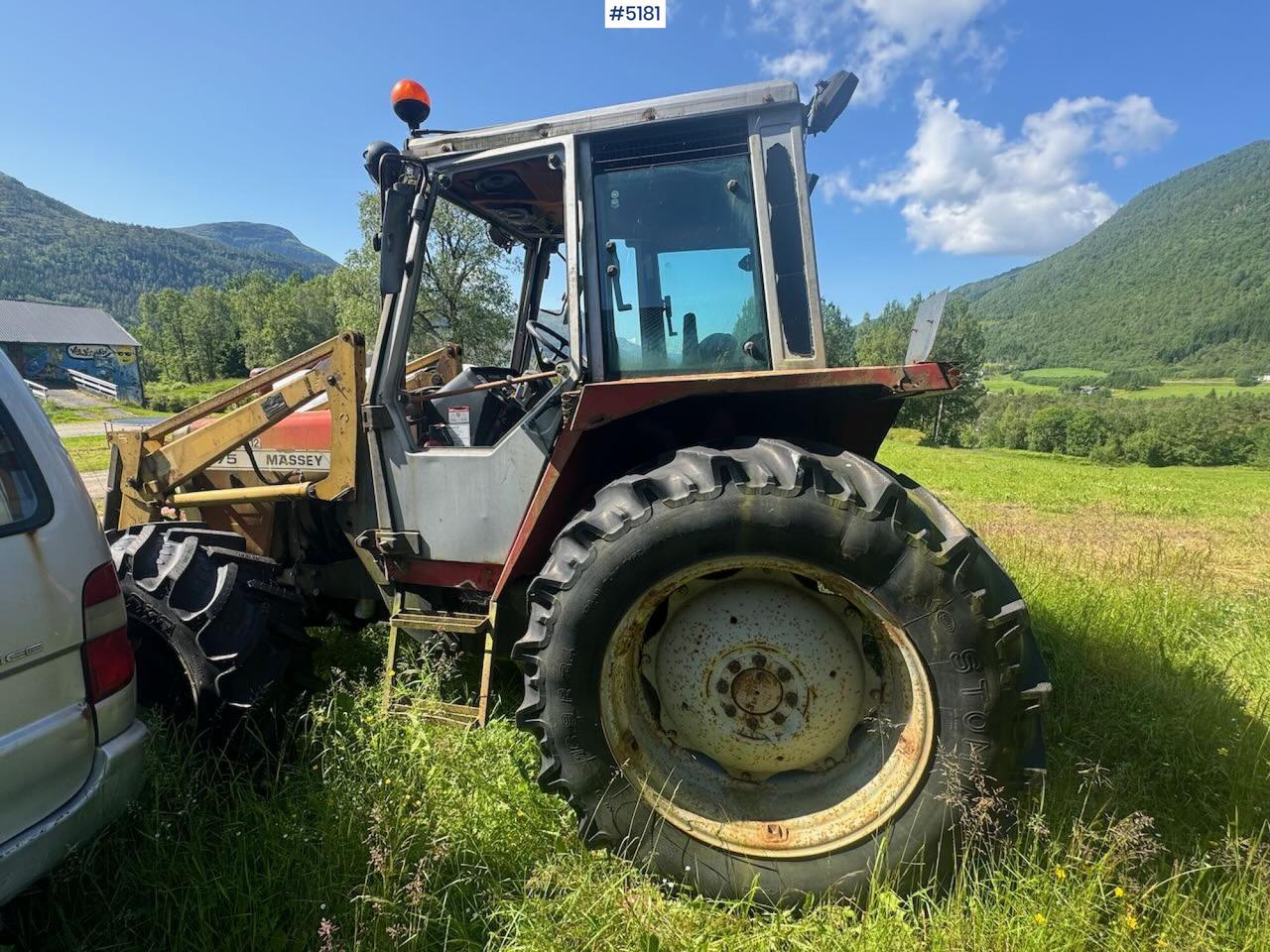1985 Massey Ferguson 675 4x4 share tractor - Tracteur agricole: photos 1 1985 Massey Ferguson 675 4x4 share tractor - Tracteur agricole: photos 1