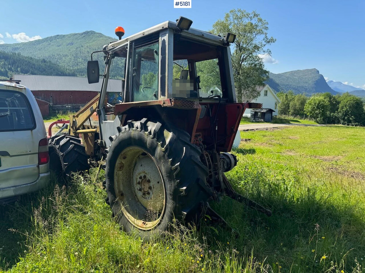 1985 Massey Ferguson 675 4x4 share tractor - Tracteur agricole: photos 2 1985 Massey Ferguson 675 4x4 share tractor - Tracteur agricole: photos 2