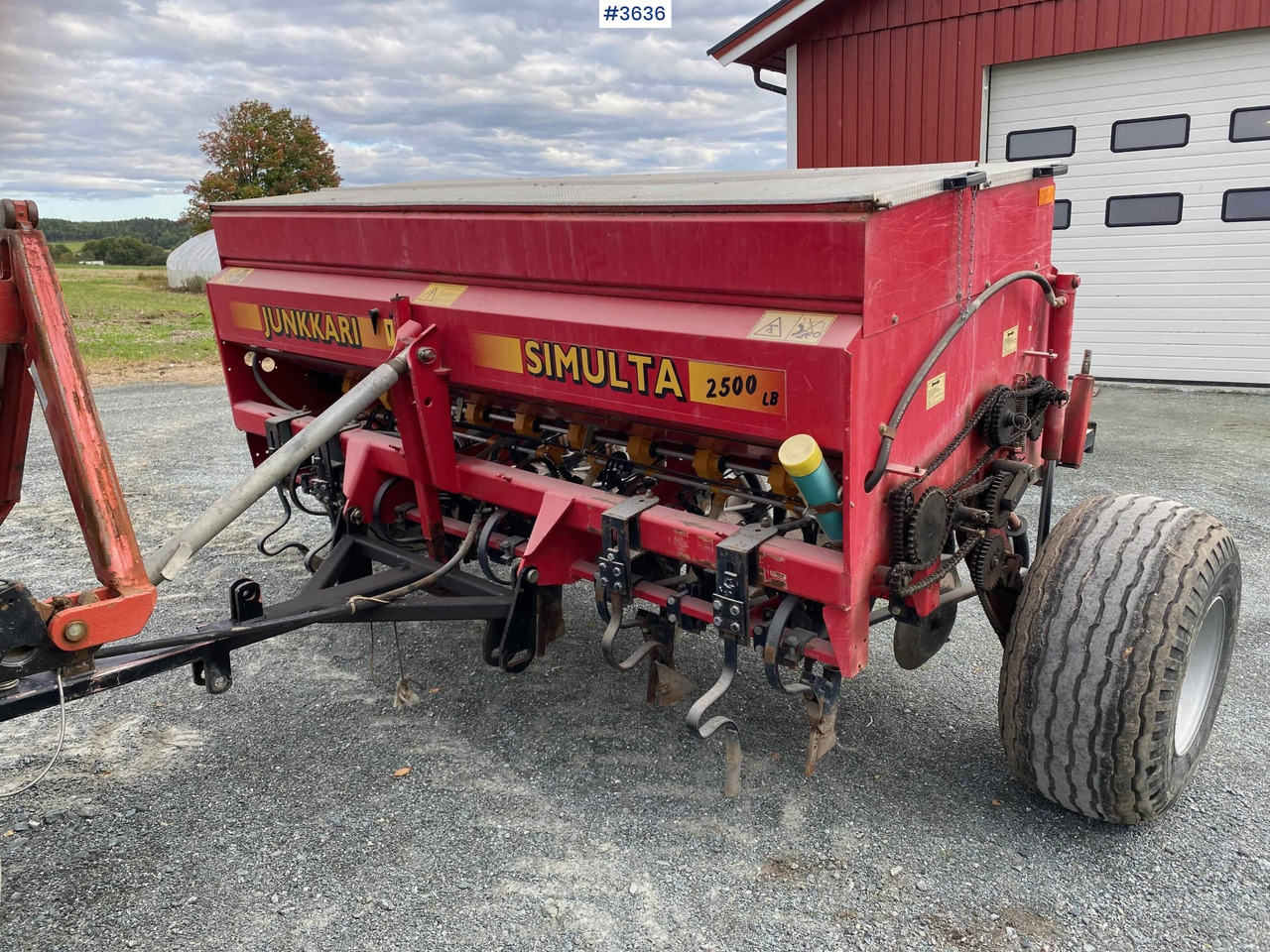 1997 Junkkari Simulta 2500 seed drill - Semoir: photos 5 1997 Junkkari Simulta 2500 seed drill - Semoir: photos 5