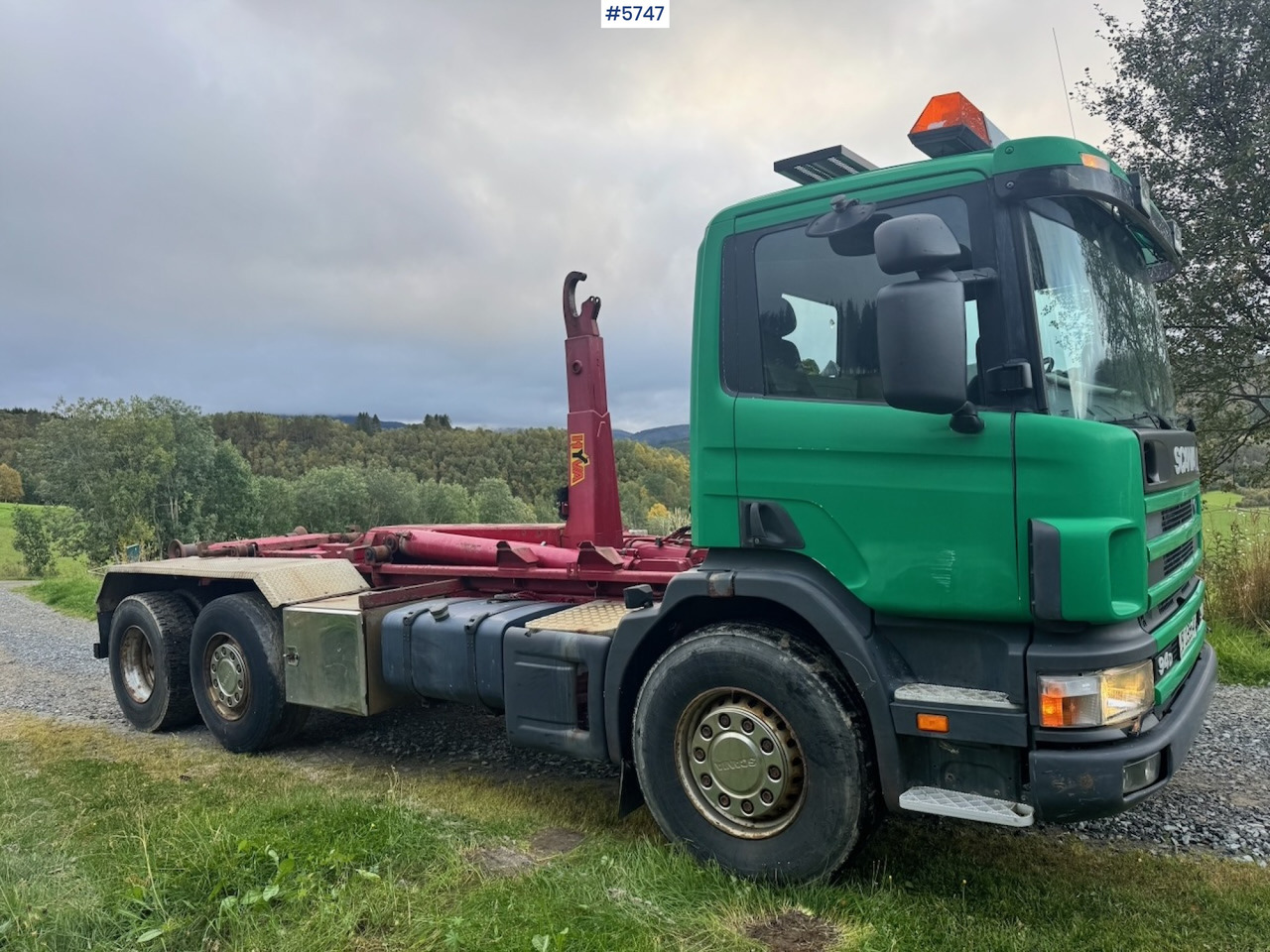 1998 Scania 94D 310 Hook‑truck - Camion ampliroll: photos 5 1998 Scania 94D 310 Hook‑truck - Camion ampliroll: photos 5